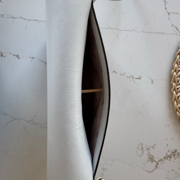KATE SPADE NEW YORK Madison Bright White Crossbody GOLD hardware retired - Picture 7 of 9